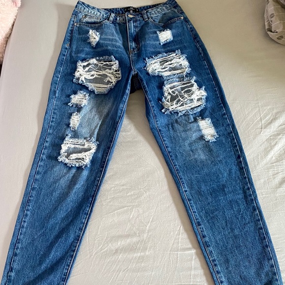 High Rise Mom Jeans - Picture 3 of 4